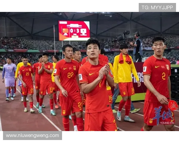 国足半场0-2落后韩国引热议 媒体痛批表现如临时工般糟糕
